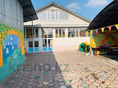 Отдельный дом · 5 комнат · 444 м² · 6 сот., Иштван коныра 74 за 180 млн ₸ в Алматы, Медеуский р-н