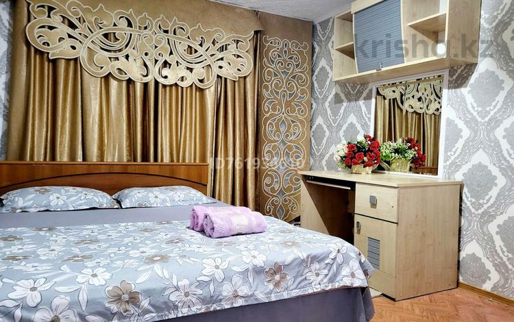 1-бөлмелі пәтер · 35 м² · 4/4 қабат, Бейбітшілік 2 — "Арбат", бағасы: 2 500 ₸ в Шымкенте, Аль-Фарабийский р-н — фото 2