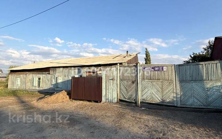 Отдельный дом · 8 комнат · 100 м² · 3.5 сот., Алтынсарина 57 — Каз край за 10 млн 〒 в Семее — фото 2