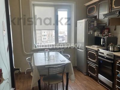 4-комнатная квартира · 100 м² · 5/9 этаж, Қабанбай батыр 101 — Центральный рынок за 300 000 ₸ в Семее
