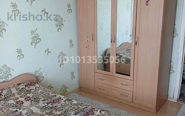 2-комнатная квартира · 49 м² · 8/9 этаж, мкр 12 26 за 130 000 ₸ в Актобе — фото 2