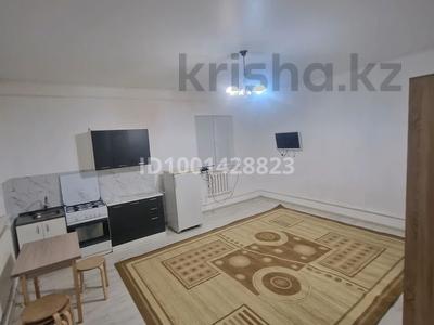 Часть дома · 1 комната · 30 м², Проезд каспий 6 — Мечта, ярмарка, школа за 100 000 〒 в Атырау, мкр Ак депо