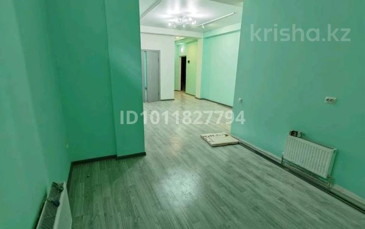 2-бөлмелі пәтер · 60 м² · 1/3 қабат, мкр Нур Алатау, Какимбека Салыкова 40, бағасы: 27 млн ₸ в Алматы, Бостандыкский р-н — фото 2