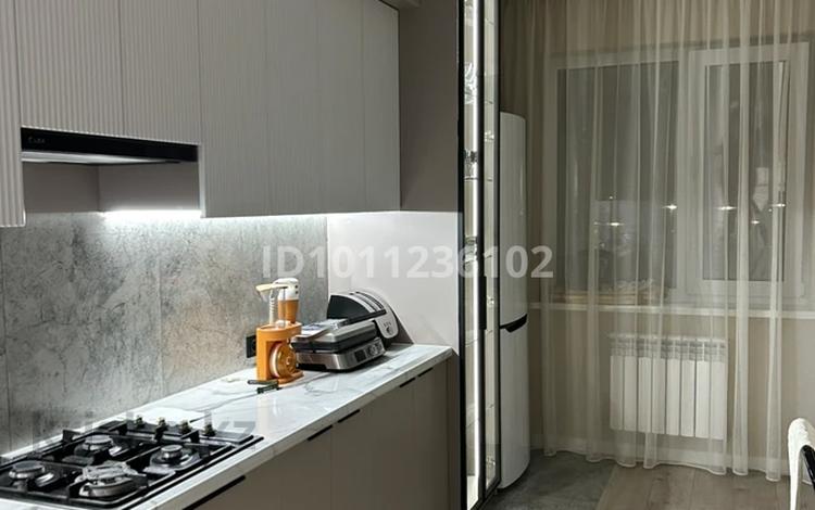 3-комнатная квартира · 91 м² · 4/5 этаж, Сатпаева 11а за 40 млн ₸ в Таразе — фото 2