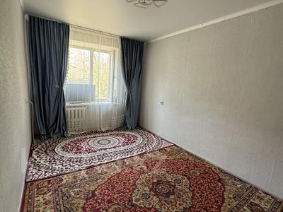 2-комнатная квартира, 40 м², 2/5 этаж, Сдыкова 61 за 6.9 млн 〒 в Уральске