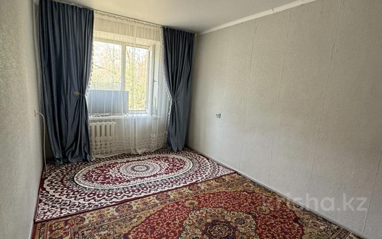2-комнатная квартира, 40 м², 2/5 этаж, Сдыкова 61 за 6.5 млн 〒 в Уральске — фото 2