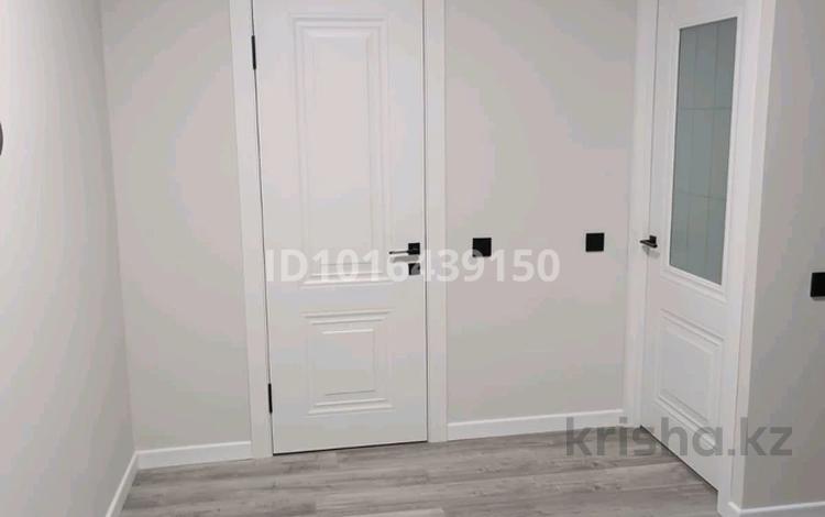 1-комнатная квартира · 47 м² · 2/13 этаж, Есенова 160/3 за 270 000 ₸ в Алматы, Жетысуский р-н — фото 2