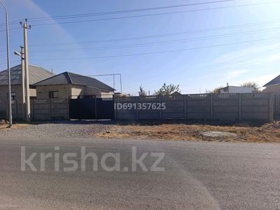 Отдельный дом · 3 комнаты · 80 м² · 10 сот., Каратау 50 — Мкр Туран, Кентау тас жолы,24мектепке бурылганда 1коше за 28 млн ₸ в Туркестане