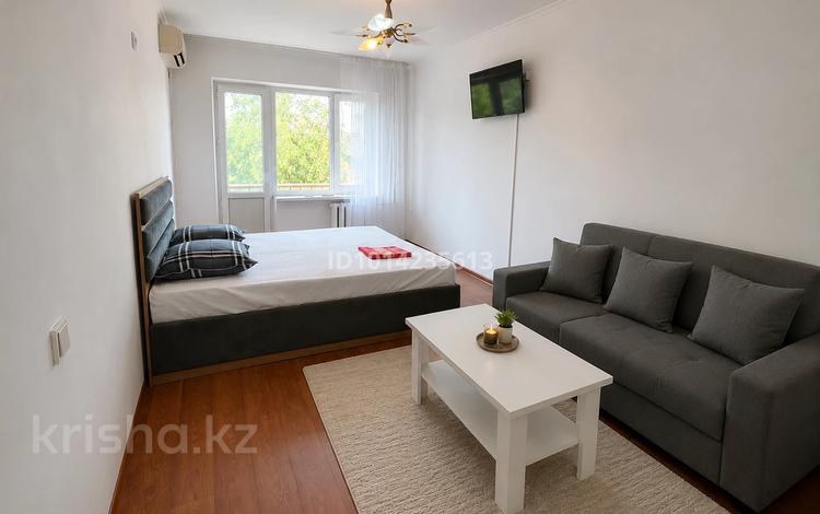 1-бөлмелі пәтер · 38 м² · 3/5 қабат, Әйтеке би, бағасы: 5 000 ₸ в  — фото 2