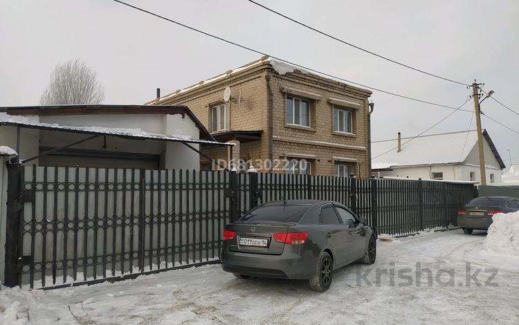 Отдельный дом • 4 комнаты • 300 м² • 6 сот., Сулейменова 82 за 44 млн 〒 в Павлодаре — фото 3