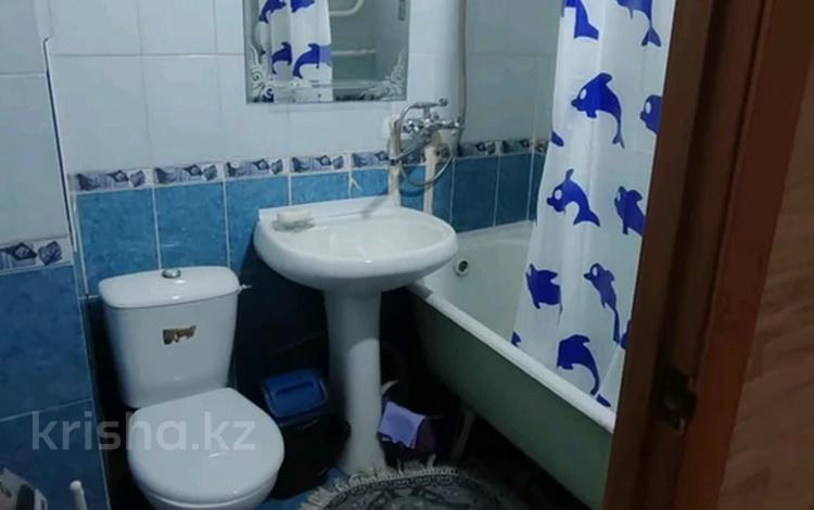 1-комнатная квартира · 35.6 м² · 3/5 этаж, Абая 13/1 — ТД " Глобус " базар Заречная 8/1 ост.Дворец спорт. за 2 000 ₸ в Усть-Каменогорске, Ульбинский — фото 2