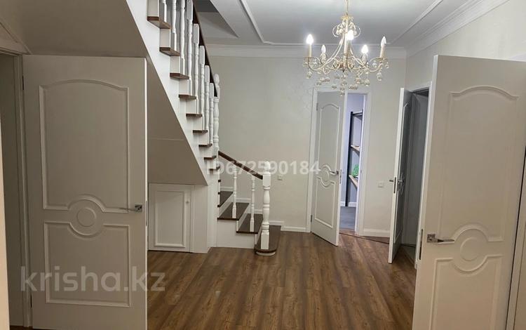 Отдельный дом · 5 комнат · 240 м² · 8 сот., УзынАрал 33 за 55 млн ₸ в Атырау — фото 2