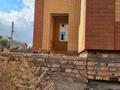 Жеке үй · 6 бөлме · 260 м² · 10 сот., мкр Городской Аэропорт, Кабжанова 81 — Элитный район Вторая улица по взлетке. дом недостроенный, облицован кирпичем,дом большой, через дорогу Глобал. отвечаю только на звонки, бағасы: 200 млн ₸ в Караганде, Казыбек би р-н — фото 9