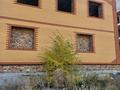 Жеке үй · 6 бөлме · 260 м² · 10 сот., мкр Городской Аэропорт, Кабжанова 81 — Элитный район Вторая улица по взлетке. дом недостроенный, облицован кирпичем,дом большой, через дорогу Глобал. отвечаю только на звонки, бағасы: 200 млн ₸ в Караганде, Казыбек би р-н — фото 13