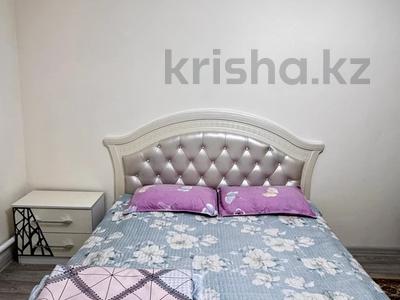 Тәулігіне пәтерлер в Жетысу обл.: 1-бөлмелі пәтер · 38 м² · 1/1 қабат, Биржан Сал 137 — Центр, ЧИСТАЯ, бағасы: 7 000 〒 1-бөлмелі пәтер · 38 м² · 1/1 қабат, Биржан Сал 137 — Центр, ЧИСТАЯ, бағасы: 7 000 〒 в Талдыкоргане