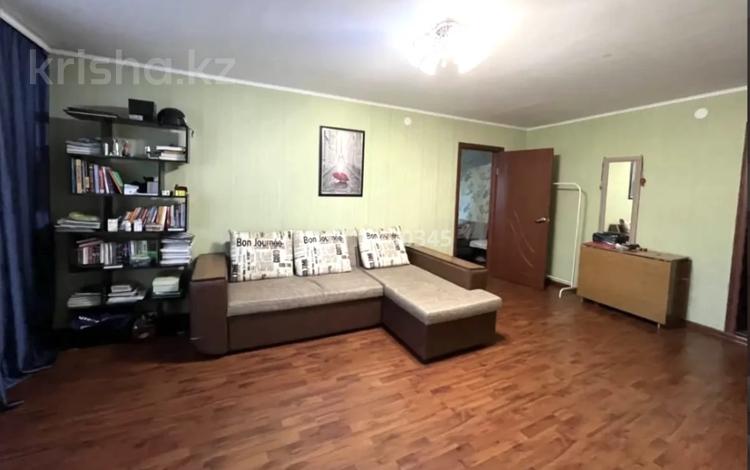 2-бөлмелі пәтер · 56 м² · 4/9 қабат, 30-шағынаудан, Муканова 18, бағасы: 250 000 ₸ в Караганде, Казыбек би р-н — фото 2
