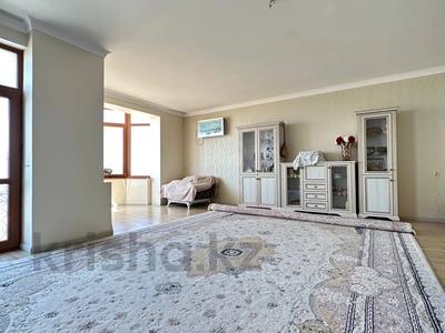 4-бөлмелі пәтер · 194 м² · 8/14 қабат, 17-ш/а., 17 мкрн 7, бағасы: 75 млн ₸ в Актау, 17-й мкр