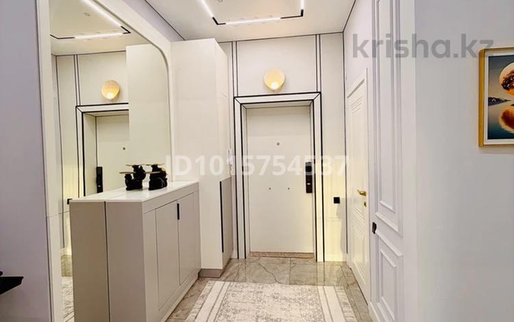 3-комнатная квартира · 100 м² · 7/13 этаж, мкр Мамыр-7, Шаляпина за 700 000 ₸ в Алматы, Ауэзовский р-н — фото 2