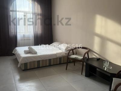 1-комнатная квартира · 25 м² · 3/3 этаж, мкр Тастак-1, Фурката 348/6 348/6 — Выше Райымбека, ниже Толеби за 17 000 〒 в Алматы, Ауэзовский р-н