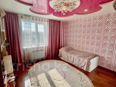 4-комнатная квартира, 151.1 м², 5/5 этаж, женис за 40 млн 〒 в Уральске