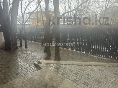 Жер телімі · 15 сотық, Енбек 91 — Абая Акимова, бағасы: 160 млн ₸ в Алматы, Наурызбайский р-н