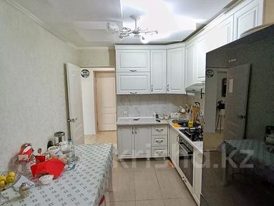 3-комнатная квартира · 65 м² · 2/5 этаж, Мкр. Самал за 25 млн 〒 в Талдыкоргане, мкр Самал