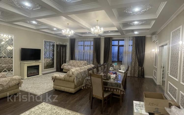 4-бөлмелі пәтер · 155 м² · 4/5 қабат, Дружбы народов 2/5, бағасы: 78.8 млн ₸ в Усть-Каменогорске, Ульбинский — фото 2