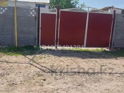 Часть дома · 4 комнаты · 100 м² · 7 сот., Абай Кунанбаев 2/2 за 5 млн 〒 в Жамбылской обл., Байзак