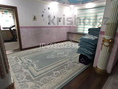 Продажа квартир в Шымкенте: 3-комнатная квартира · 69 м² · 3/4 этаж, Тамерлановский шоссе 43а — Рядом Автонур рынок за 21 млн 〒 3-комнатная квартира · 69 м² · 3/4 этаж, Тамерлановский шоссе 43а — Рядом Автонур рынок за 21 млн 〒 в Шымкенте, Абайский р-н