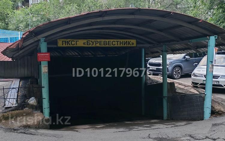 Гараж · 18 м² · Алимжанова 32/1 — Кондитерская фабрика Рахат, зелёный базар. за 40 000 ₸ в Алматы, Медеуский р-н — фото 2