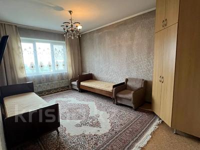 3-комнатная квартира, 76 м², 8/8 этаж, мкр Аксай-4 — Саина за 38 млн 〒 в Алматы, Ауэзовский р-н