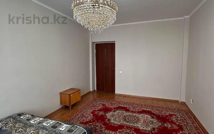 2-бөлмелі пәтер, 57 м², 6/9 қабат, мкр Мамыр-4, М.Карима, бағасы: 38 млн 〒 в Алматы, Ауэзовский р-н — фото 6