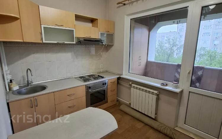 2-комнатная квартира · 59.9 м² · 5/5 этаж, мкр Аксай-5 за 40 млн ₸ в Алматы, Ауэзовский р-н — фото 2