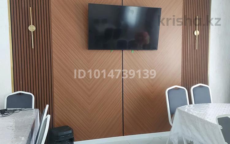3-комнатная квартира · 60 м² · 1/1 этаж, Шевченко 142 А 1 — Находиться возле сельхоуниверситета казгтк, муз.кол. Акана Сері за 40 000 ₸ в Кокшетау — фото 2