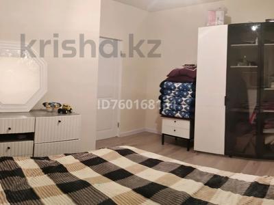 Продажа домов и дачи в Атырауской обл.: Отдельный дом · 3 комнаты · 120 м² · 8 сот., Спектор — Таскала 3 Рядом речка Бухарка за 400 000 〒 Отдельный дом · 3 комнаты · 120 м² · 8 сот., Спектор — Таскала 3 Рядом речка Бухарка за 400 000 〒 в Атырау