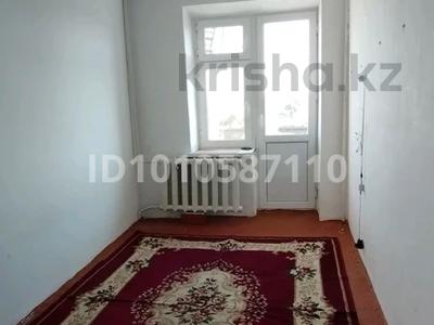 3-бөлмелі пәтер · 40 м² · 7/9 қабат, Курмангазы 111, бағасы: 8 млн ₸ в Уральске, мкр Школьник