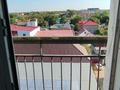 3-бөлмелі пәтер · 40 м² · 7/9 қабат, Курмангазы 111, бағасы: 8 млн ₸ в Уральске, мкр Школьник — фото 5
