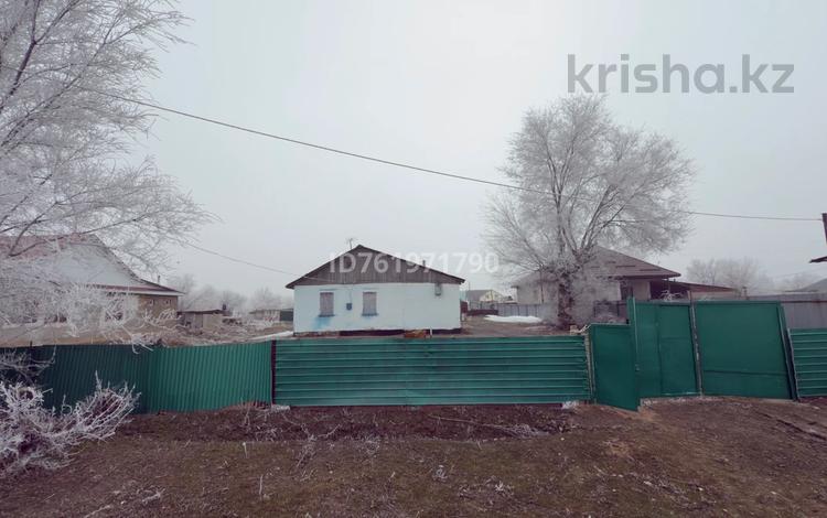 Жеке үй · 3 бөлме · 100 м² · 15 жүзд., Ашекеева 5, бағасы: 15 млн ₸ в Каратобе — фото 2