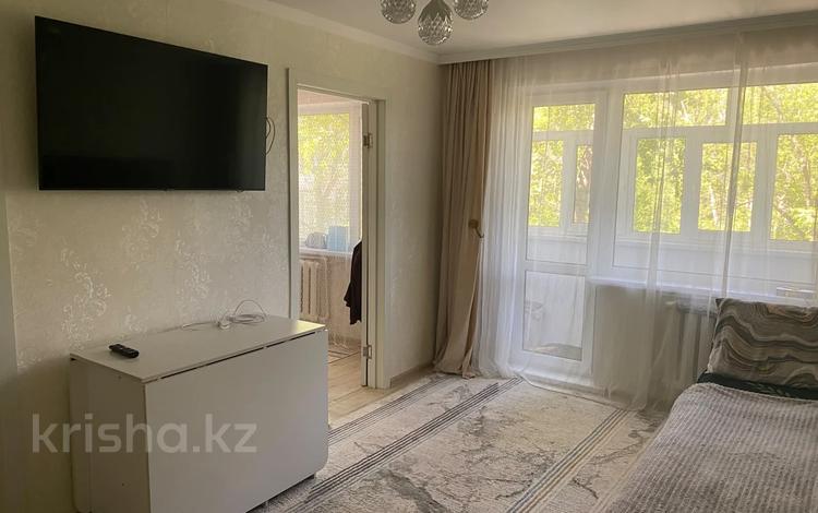 3-бөлмелі пәтер · 49 м² · 3/5 қабат, Строителей — Сатыбалдина, бағасы: 20 млн ₸ в Караганде, Казыбек би р-н — фото 2