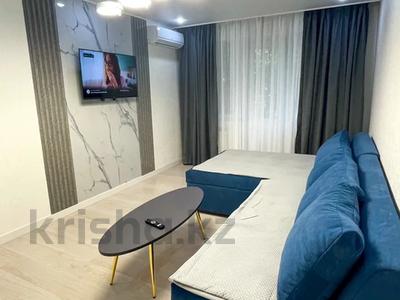 2-бөлмелі пәтер · 55 м² · 2/5 қабат, Туркестанская 2/6, бағасы: 12 000 ₸ в Шымкенте