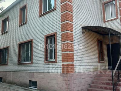 Отдельный дом · 7 комнат · 320 м² · 10 сот., Сатпаева за 78 млн ₸ в Актобе, жилой массив Жилянка