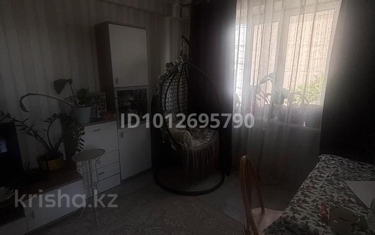 2-бөлмелі пәтер · 45 м² · 3/5 қабат, Байзак-Батыра 187, бағасы: 14 млн ₸ в Таразе — фото 2