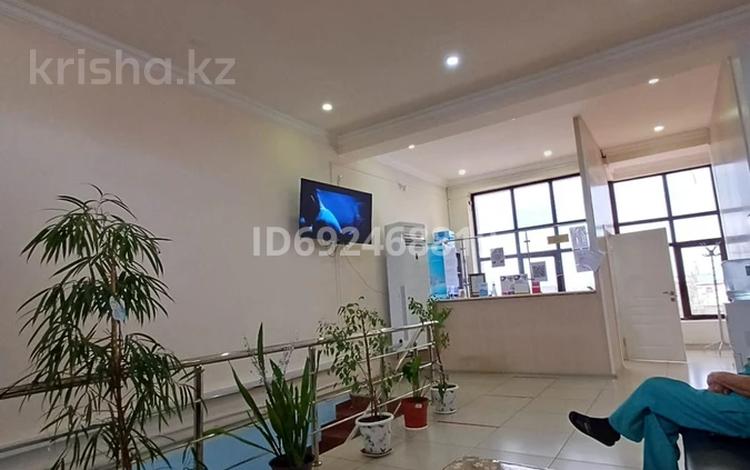 Действующий медицинский центр · 400 м² за 14 млн ₸ в Шымкенте, Абайский р-н — фото 2