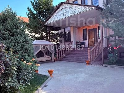 Отдельный дом · 8 комнат · 442.5 м² · 10 сот., мкр Акбулак, Беделбай 2 — Пр.Райымбек/Момышулы за 315 млн ₸ в Алматы, Алатауский р-н