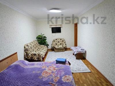1-бөлмелі пәтер · 45 м² · 2/5 қабат, Айбергенова 1а, бағасы: 10 000 ₸ в Шымкенте
