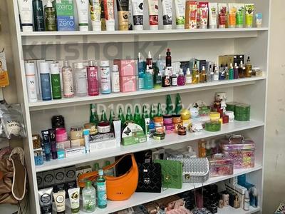 Действующий бизнес косметики, трендовых товаров · 12 м² за 3 млн ₸ в Усть-Каменогорске, Ульбинский