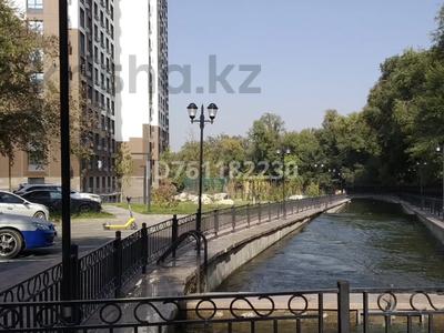 3-бөлмелі пәтер · 107.4 м² · 13/17 қабат, Макатаева 2 — Центральный парк, бағасы: 174 млн ₸ в Алматы, Медеуский р-н