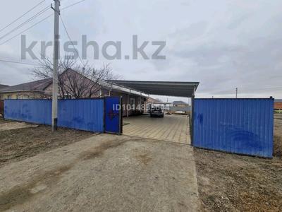 Жеке үй · 3 бөлме · 110 м² · 8 жүзд., Көкарна ш/а., Тортколь 3 — За рестораном "Альфия", бағасы: 28 млн ₸ в Атырау, мкр Кокарна