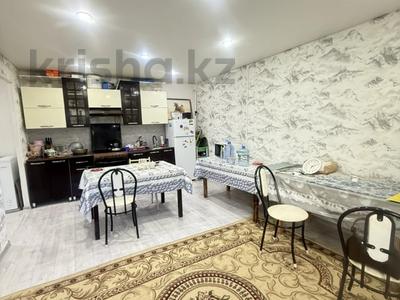 Отдельный дом · 3 комнаты · 91.5 м² · 3 сот., мкр Жулдыз за ~ 24 млн 〒 в Уральске