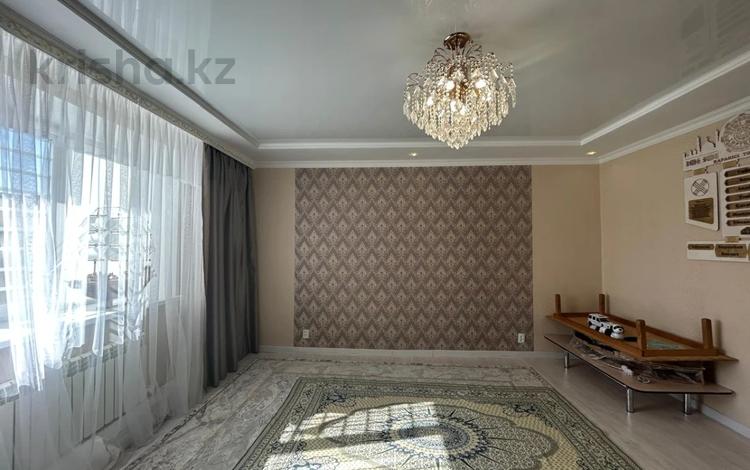 2-комнатная квартира · 86.1 м² · 5/5 этаж, мкр. Алтын орда, Мустафы Шокая за 27.5 млн ₸ в Актобе — фото 8